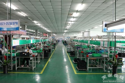 孟曉龍深入調(diào)研企業(yè)生產(chǎn)經(jīng)營及綠色循環(huán)經(jīng)濟產(chǎn)業(yè)園建設(shè)